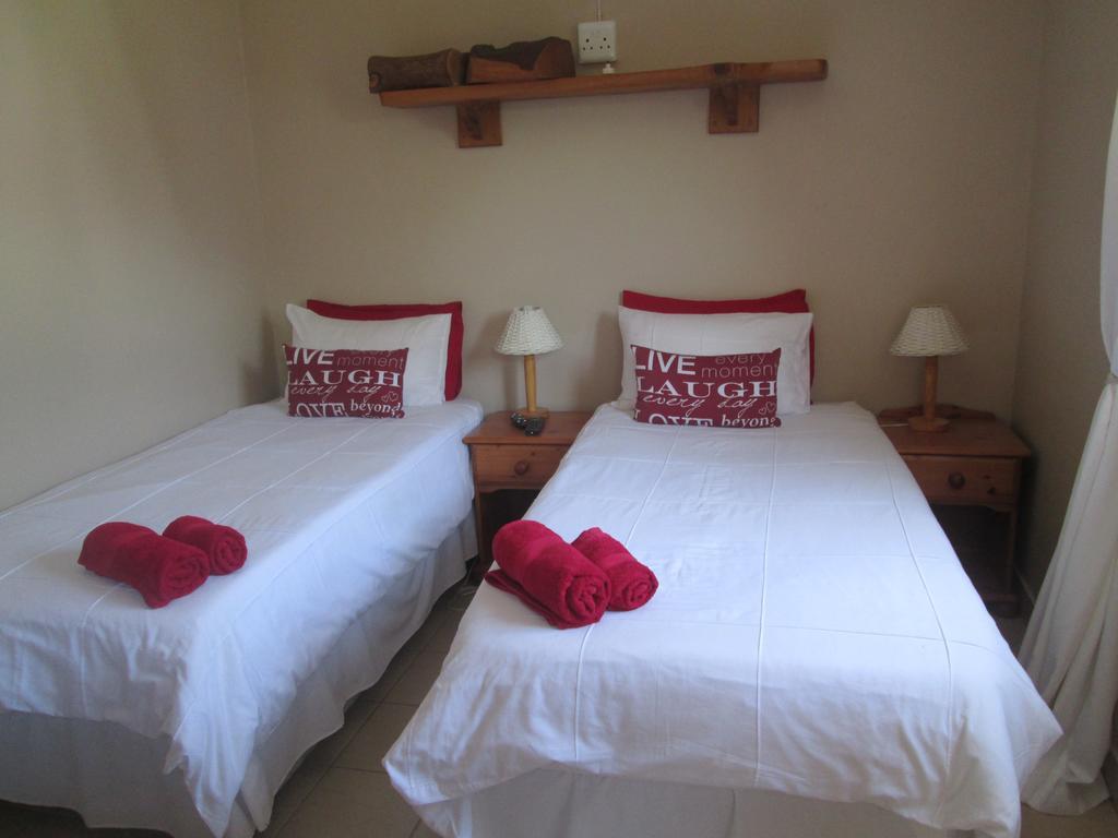 Emitem Bed & Breakfast Plettenberg Bay Room photo