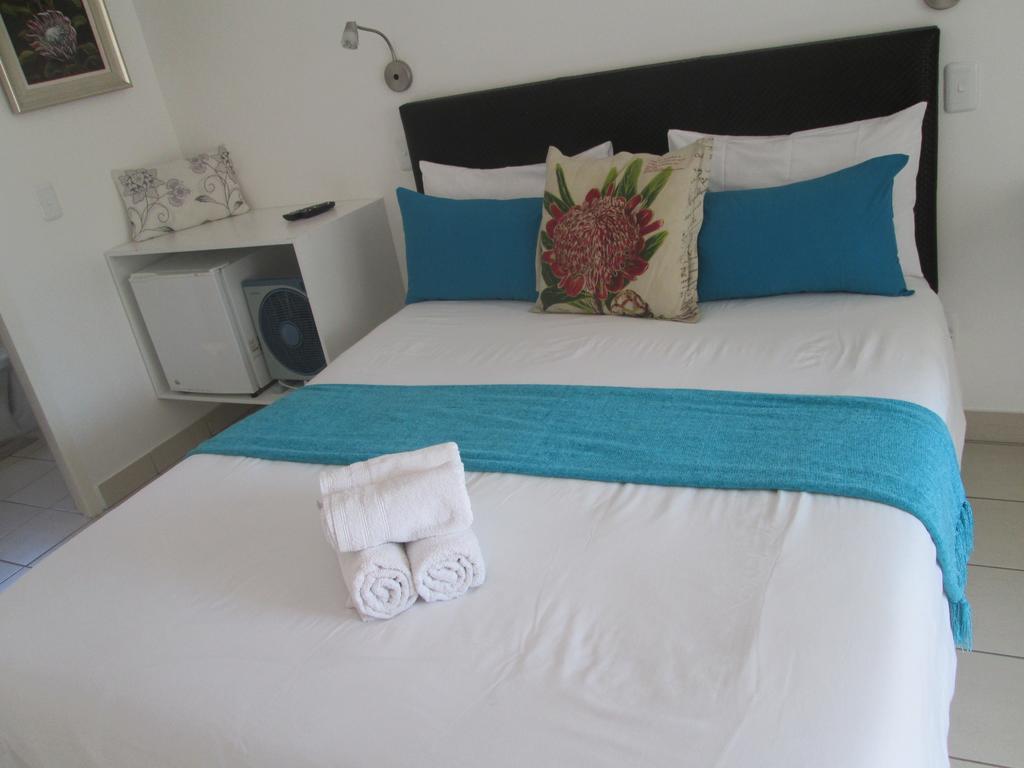 Emitem Bed & Breakfast Plettenberg Bay Room photo